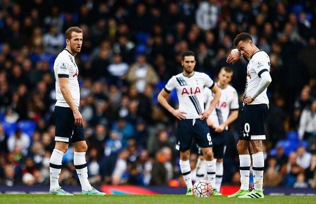 10月128款游戏版号下发，腾讯《Nikke》《爆裂小队》过审