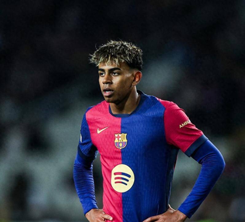 特雷·杨正式加盟华盛顿奇才，八年老鹰生涯画上句号