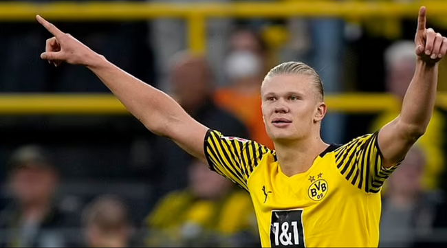 埃因霍温官方：已从药厂买断门将科瓦日，与其签